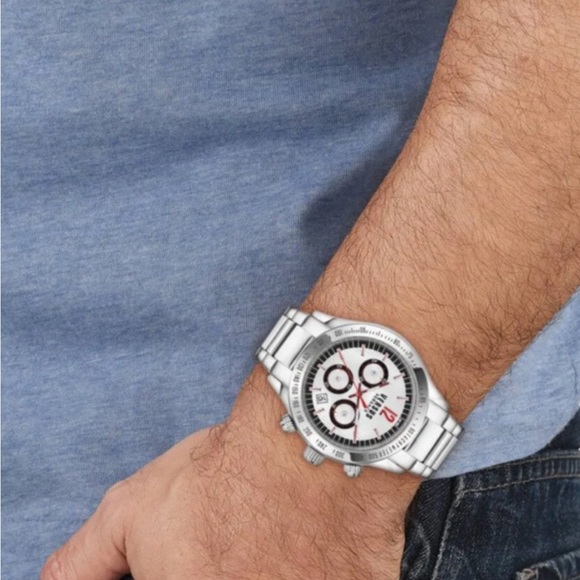 New Authentic VERSUS VERSACE
Cosmopolitan Men's Watch - Picture 4 of 14